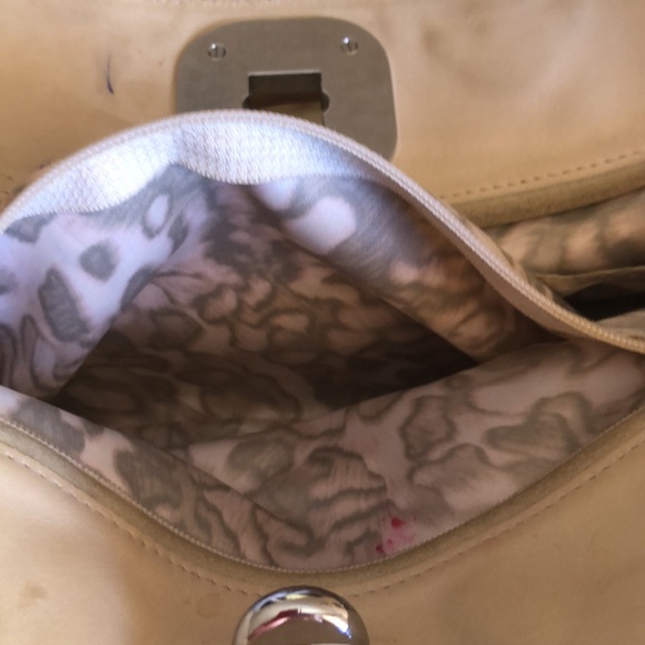 Handbag - Picture 9 of 10